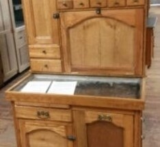 Musuem cabinet 195x300